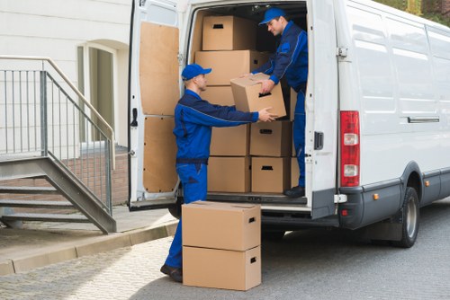 Packing and loading service for a Shoreditch flat relocation