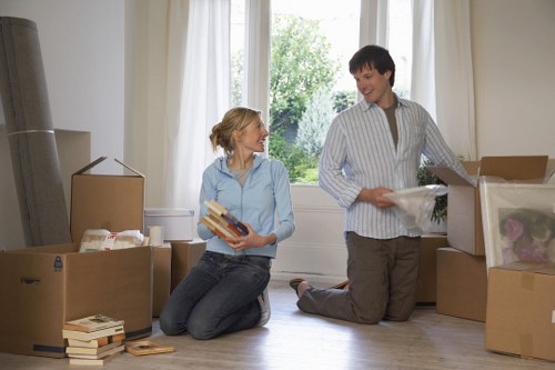 Office packing and unpacking support for businesses in Shoreditch
