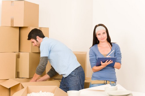 A suitable moving truck for residential and office moves in Shoreditch